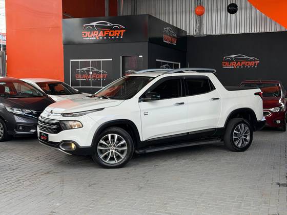 FIAT TORO 2.0 16V TURBO DIESEL VOLCANO 4WD AT9 FIAT TORO 2.0 16V TURBO DIESEL VOLCANO 4WD AT9